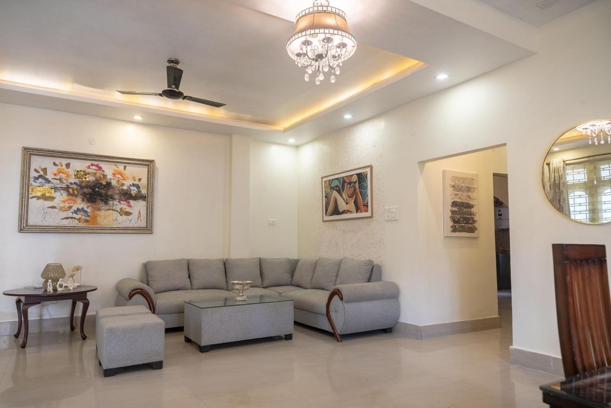 The Urban Grandeur 1 Bed & Breakfast กูวาฮาติ ภายนอก รูปภาพ